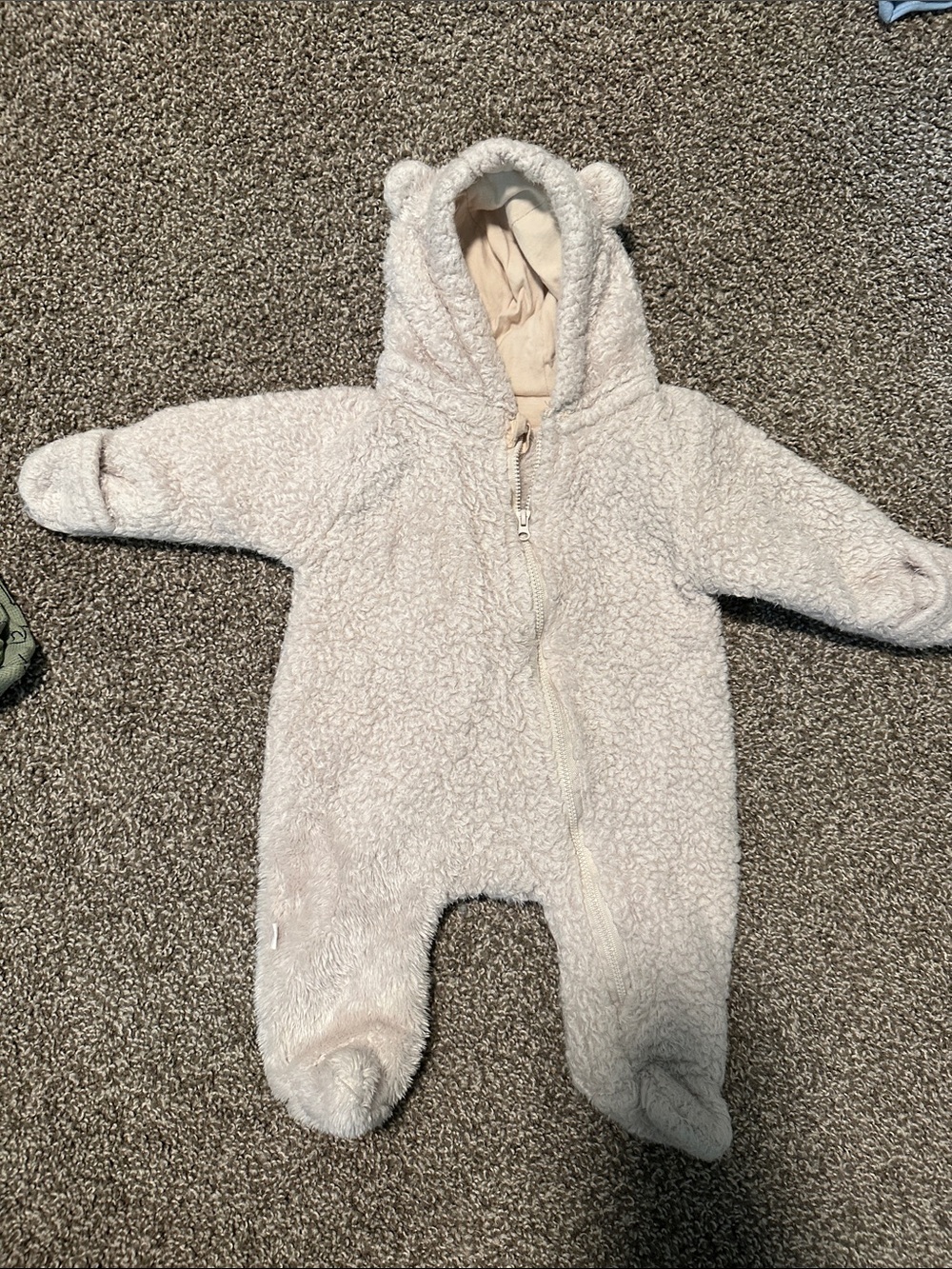 Huge lot of newborn and 0-3 - Picture 7 of 7